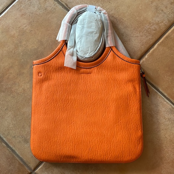 New CALVIN KLEIN Orange Gabrianna Slim Expandable Tote - Picture 10 of 11